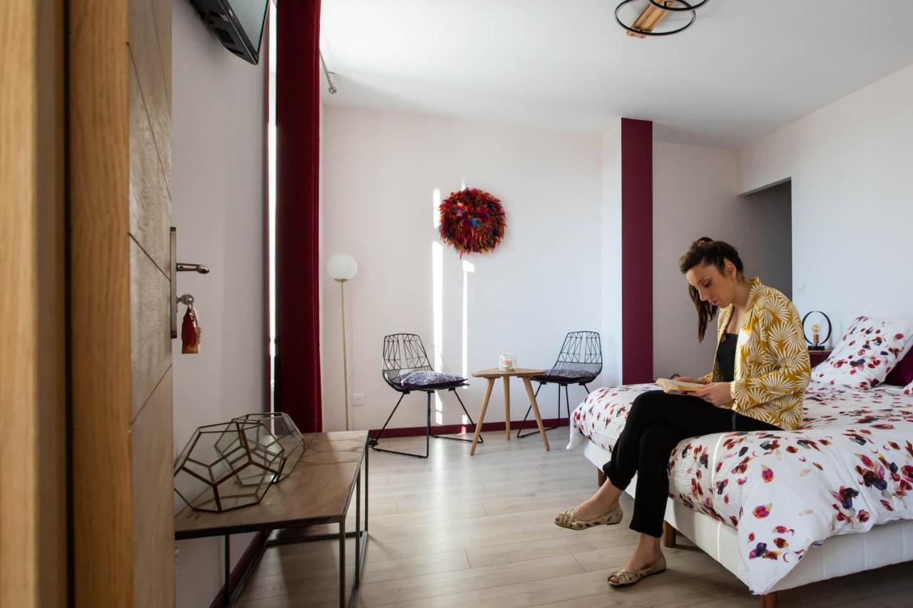 Au Bouchon Hotel Saint-Aigulin ภายนอก รูปภาพ