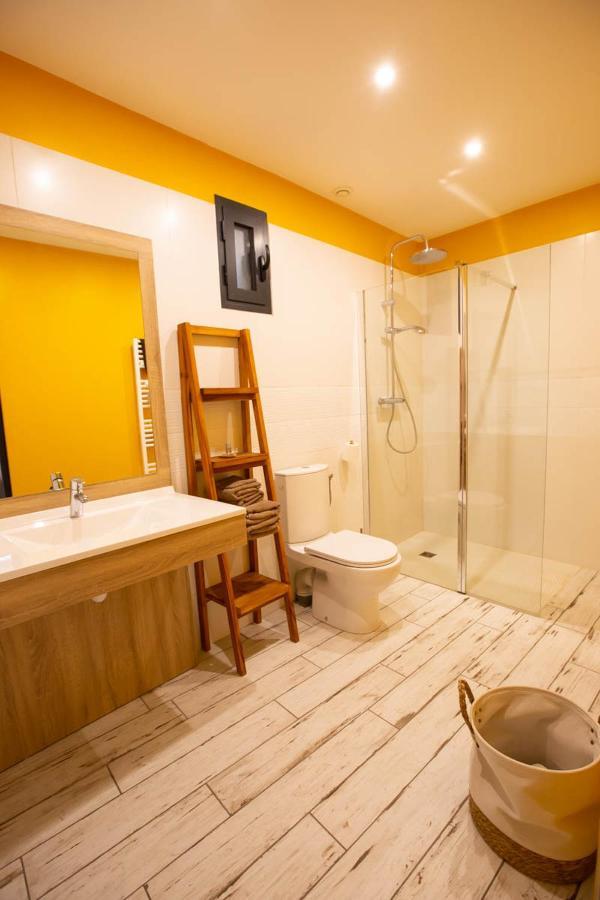 Au Bouchon Hotel Saint-Aigulin ภายนอก รูปภาพ