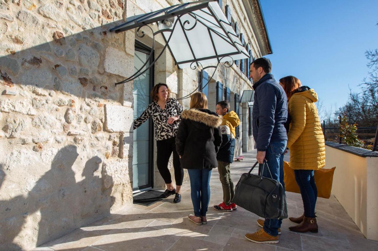 Au Bouchon Hotel Saint-Aigulin ภายนอก รูปภาพ